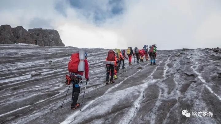 川藏第一高和第一险的雀儿山,雀儿山号称川藏第一险