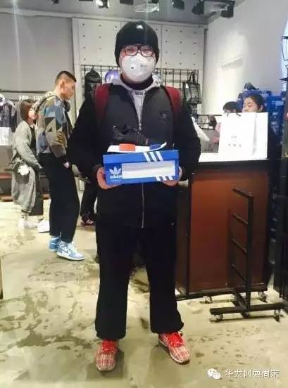 NMD，为了她，你们居然通宵在北城天街排队！