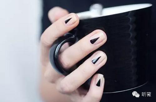 nail美甲款式图片,nail简约美甲