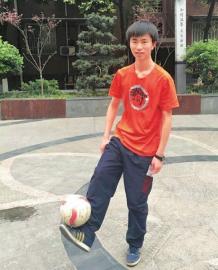 鍠滄韪㈢悆鐢峰,鍠滄韪㈢悆鑻辫