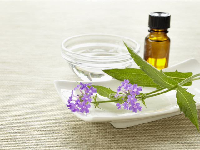 泰国购物必买清单攻略,泰国旅游必买药品清单