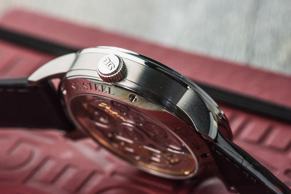 给你的爱表做个翻新美容，看完这篇你也能轻松修复表壳上的划痕了