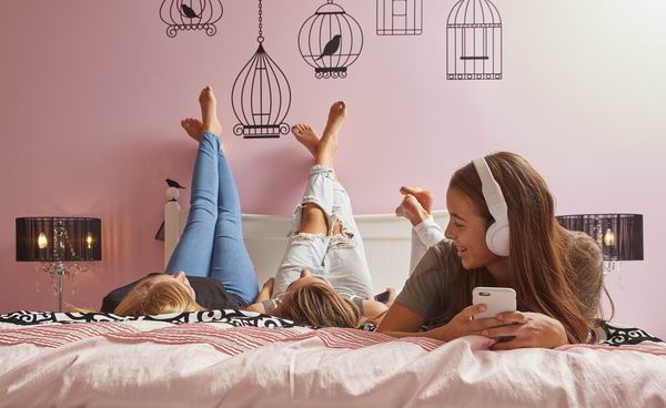 家居：亲手打造粉粉的少女心的闺房重新回到十八岁！