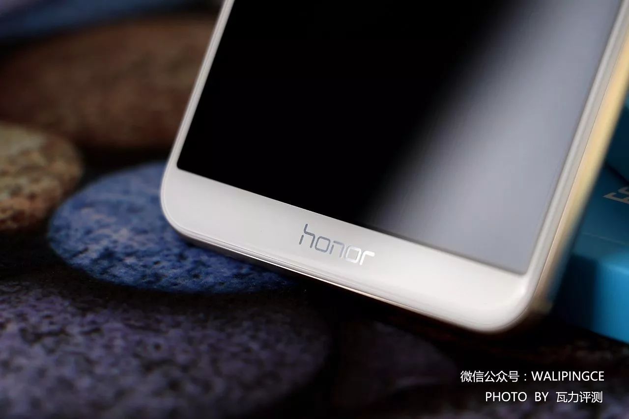 荣耀play5和荣耀畅玩7x哪个好,荣耀畅玩7x新机测评