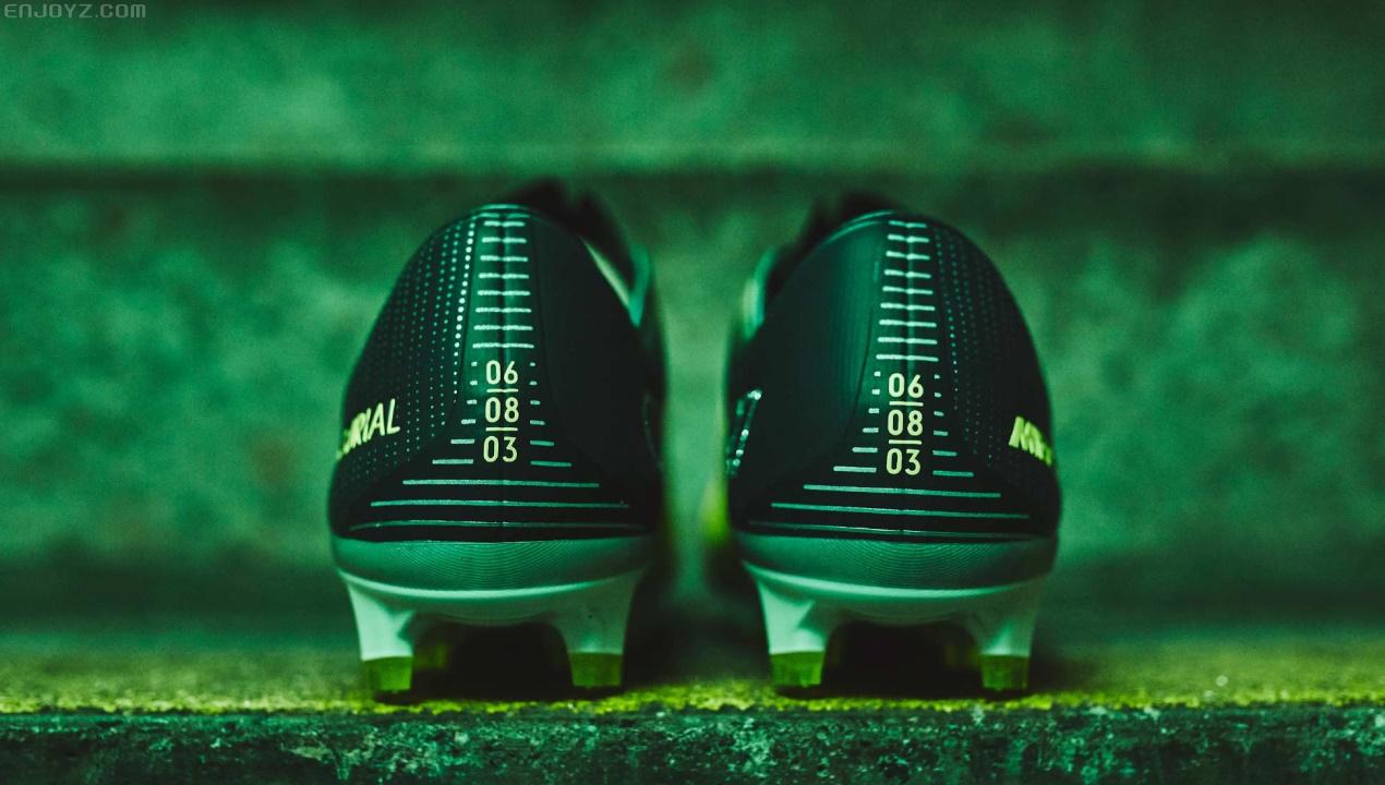 皇马球星成长史c罗,皇马时期的c罗球鞋