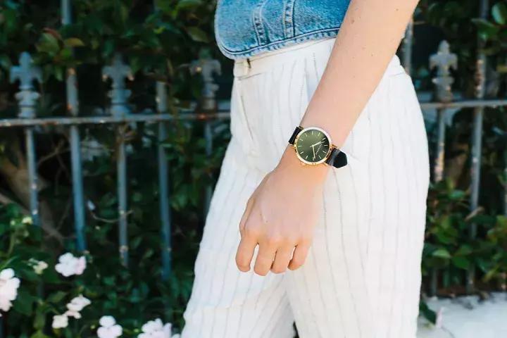 手表ins高颜值小众简约不撞款森系,ins风网红轻奢绿皮手表