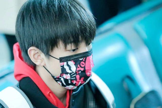 鹿晗戴的白色口罩,鹿晗同款口罩是什么