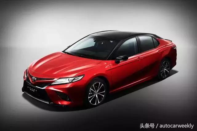 从蔻驰的转身,我们发现下一个豪门是它