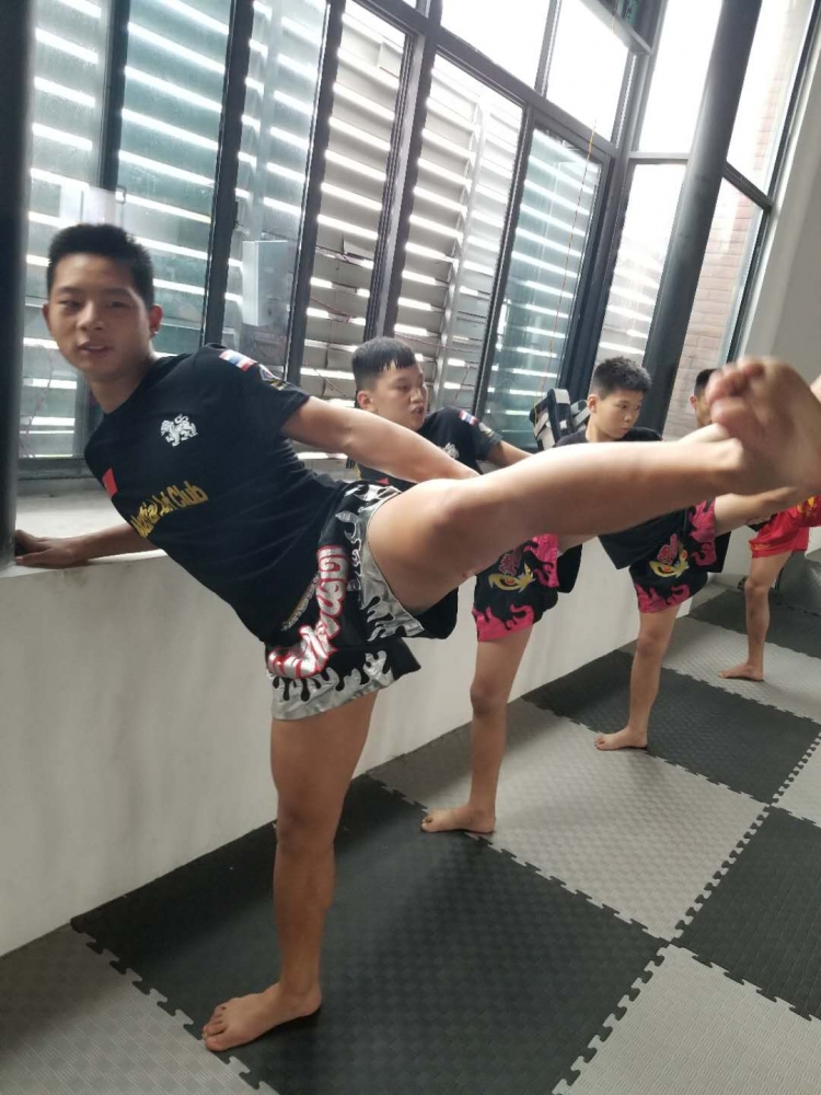 徐州小伙成立专项基金助寒门学子圆武术梦3位爱心企业家捐赠20万