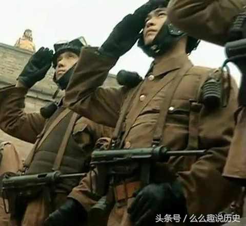 亮剑电视剧李云龙与师长,亮剑里和李云龙抢物资的师长是谁