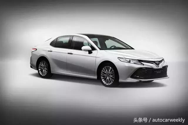 从蔻驰的转身,我们发现下一个豪门是它