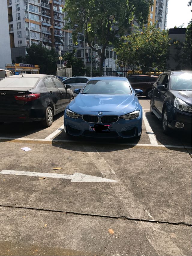 宝马m4敞篷版黑武士提车作业,m4宝马阿布扎比蓝