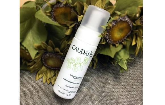 欧缇丽抗皱紧致抗衰老护肤品,欧缇丽美白淡斑晚霜好用吗