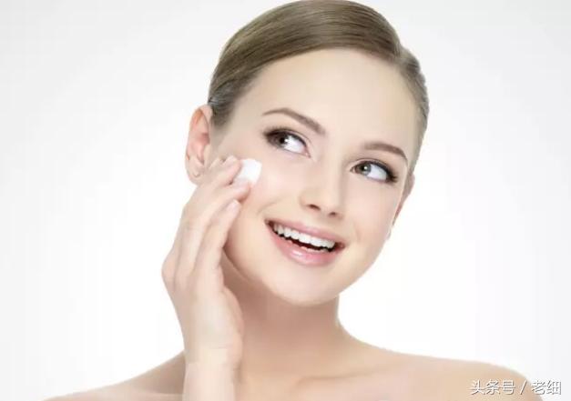 化妆棉爽肤水的正确使用方法,化妆棉正确使用方法