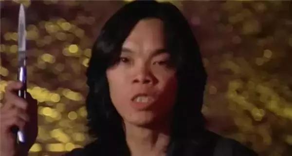 还记得《山狗》的蛇佬吗？原来他是一名美术指导