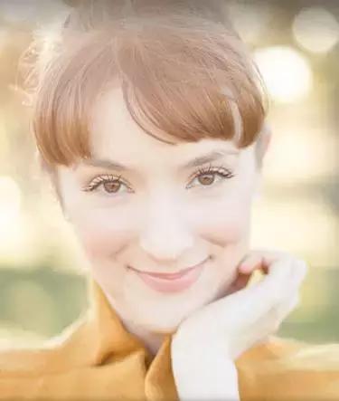 唱歌舌头不动怎么发声,唱歌总是舌头用力怎么办