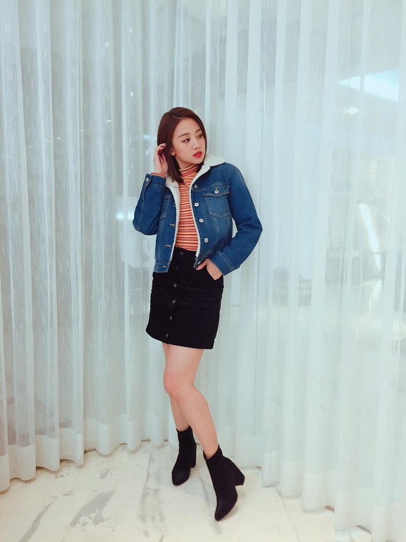 璺熼楝煎绌挎惌,璺熼楝间竴璧峰绌挎惌