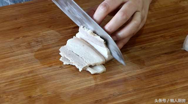 草鱼的家常做法炖鱼放啤酒吗,草鱼和五花肉炖怎么炖好吃