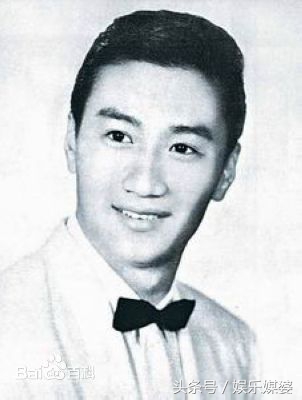 17岁出道,演遍金庸武侠片,老了81岁女朋友比儿子还小