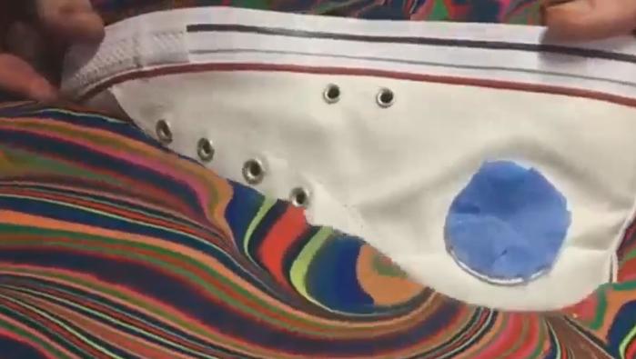 帆布鞋子染色了怎么恢复原状,帆布鞋被84染色了怎么变回来