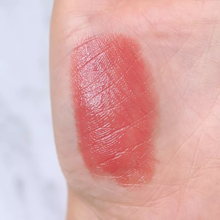 今年秋冬最显白的口红种草必备,秋冬显白口红色号推荐