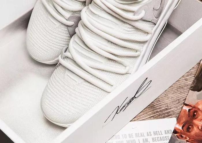 你说穿上这双球鞋如履云端，我是相信的