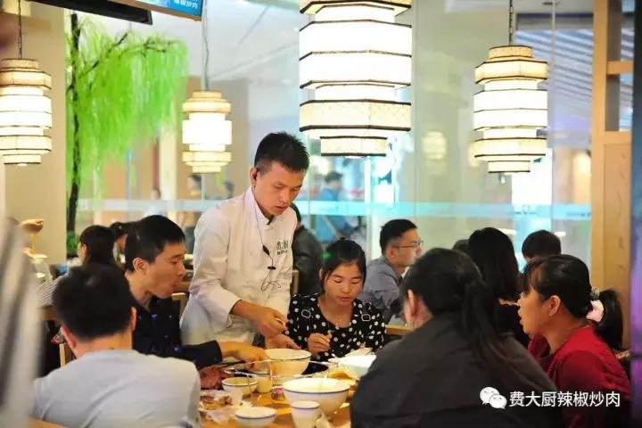 长沙的一盘“有魔力”的菜，提前2小时被抢光！