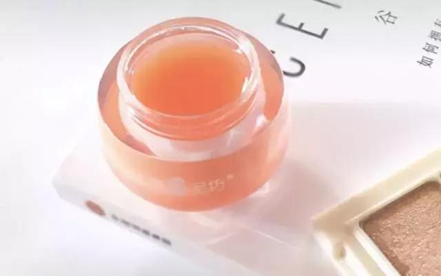 唇膜干裂淡化唇纹,唇纹深容易起皮的唇膜推荐