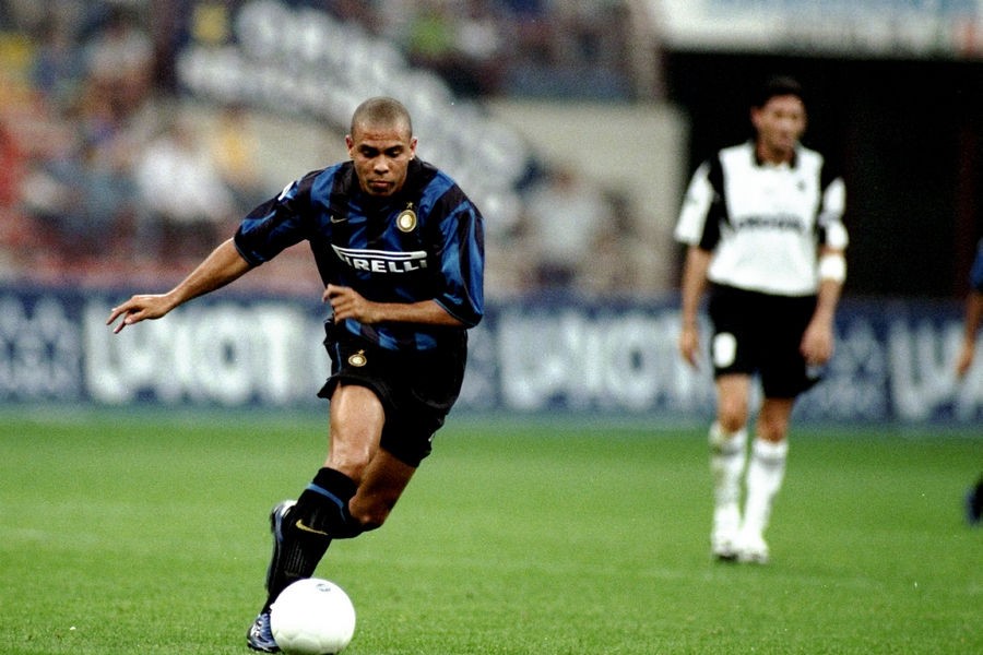 怀念青春怀念曾经的足球,足球点燃火炬