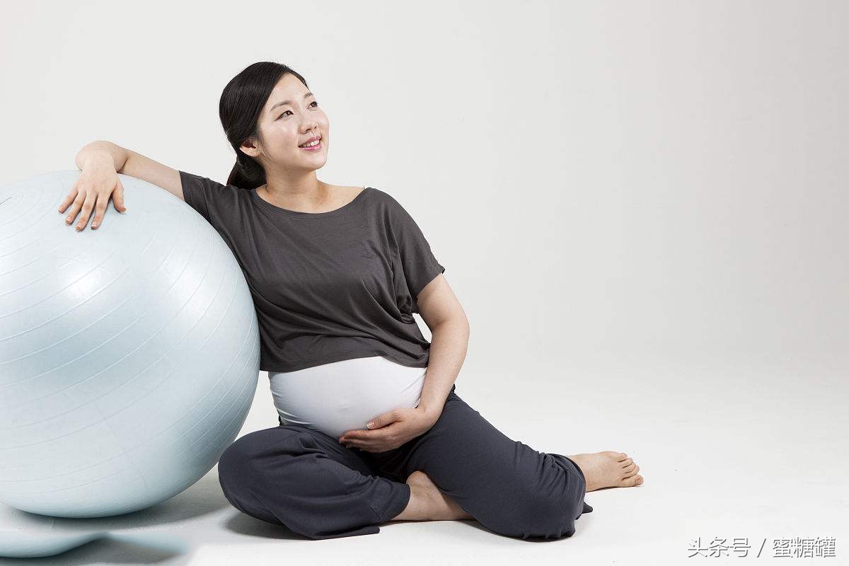 男生练瑜伽的好处,孕期练瑜伽有助于宝宝发育吗