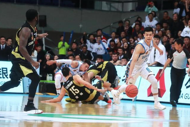 cba规则针对无球犯规,cba只要没打死就不吹犯规