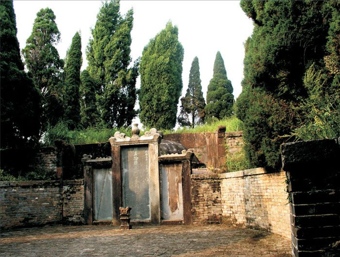 最真实的杜甫墓在哪里,八座杜甫墓