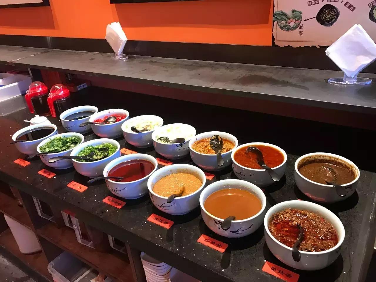 重庆这家天天排队的萝卜干店,重庆三大必去的店