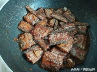 酸醋炖刀鱼的做法,秋刀鱼加醋的做法