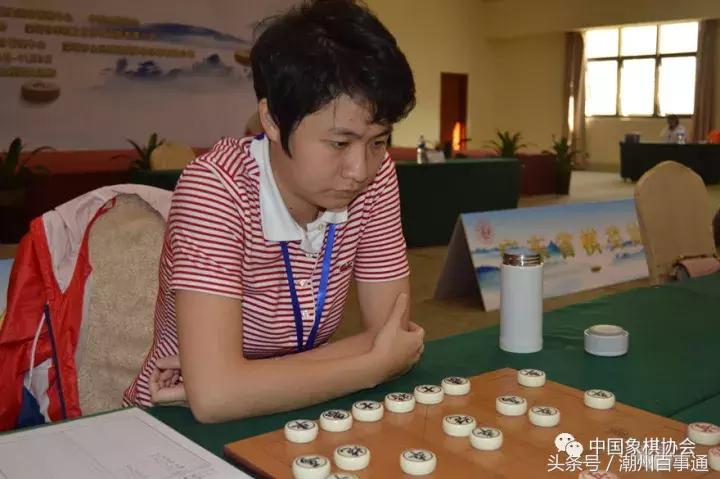 潮汕这个姿娘下象棋很厉害