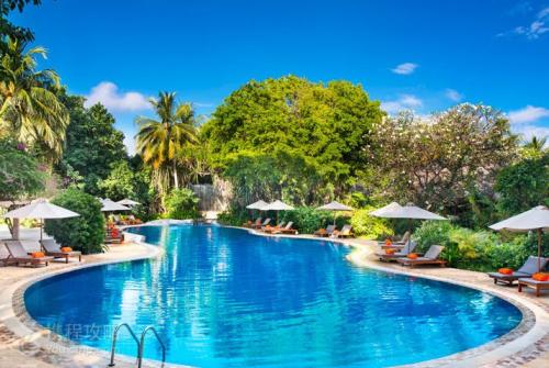 满月岛旅游攻略,满月岛和马尔代夫岛哪个好