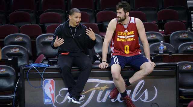 从双30+狂人到詹皇的CBA队友“Love”这个词总有些悲情内核