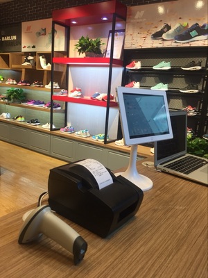 银豹、日进斗金、管家婆、商陆花：谁是最好的服装店收银系统？