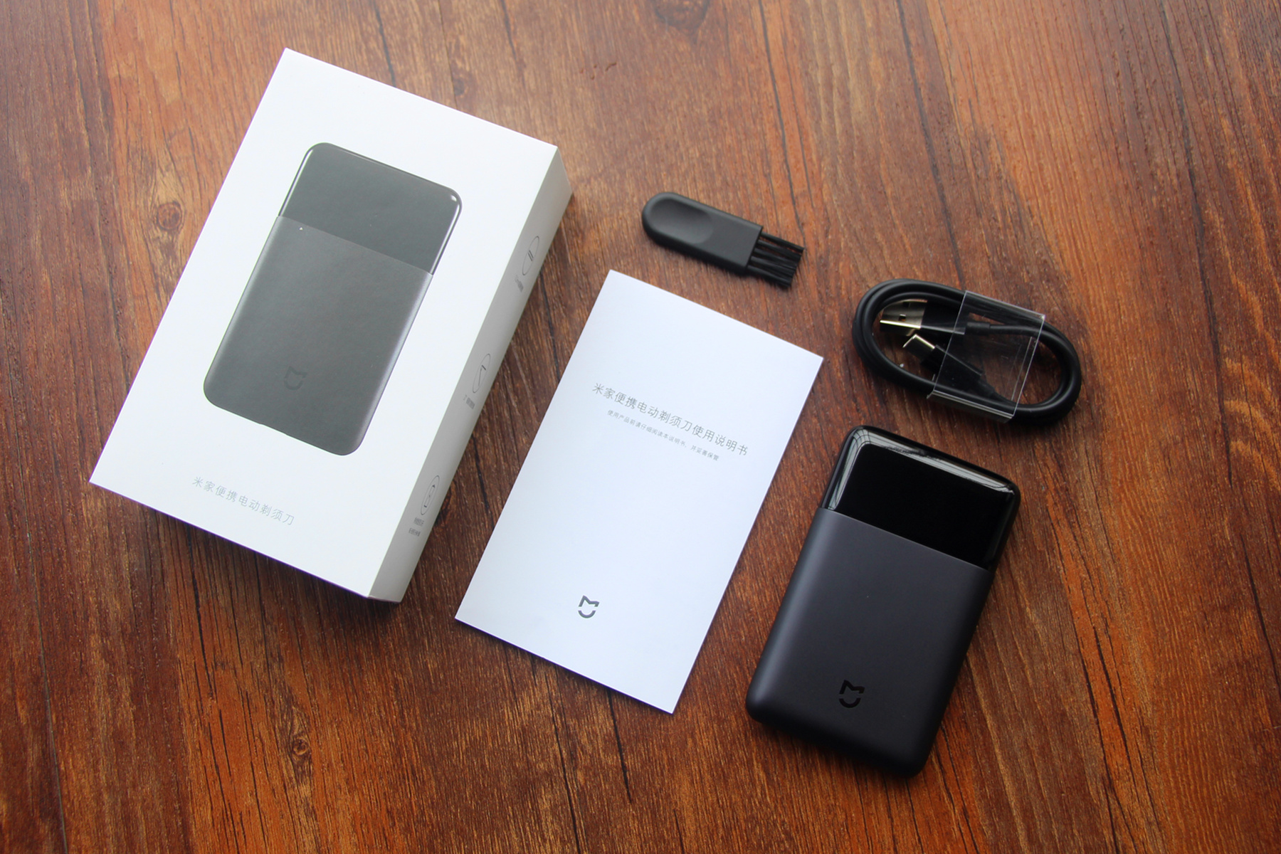 米家小米电动剃须刀s101,小米便宜又好用的剃须刀测评