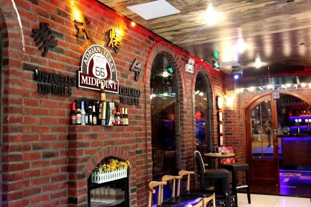 纸牌屋烤肋排店真实地址,纸牌屋烤肋排画面