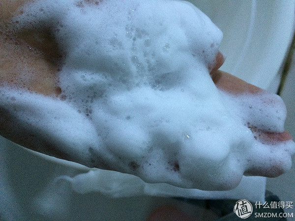 韩束巨补水套装测评,韩束净透淡斑焕白礼盒五件套