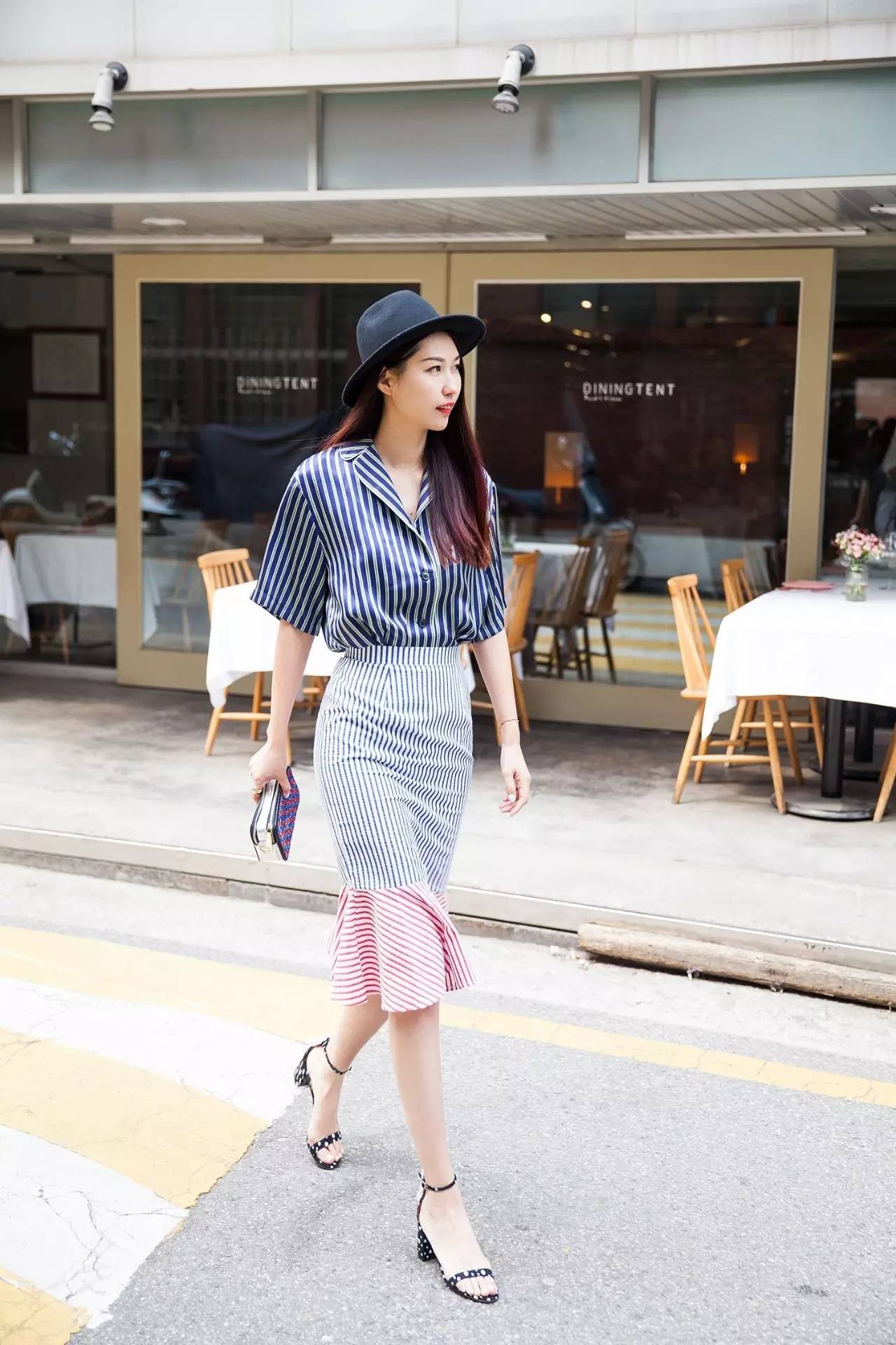 韩国街拍高清时装秀,韩国时装周街拍情侣