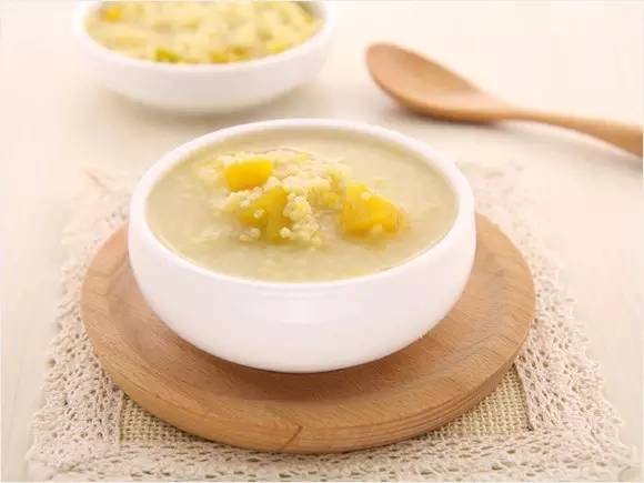 准妈妈腹痛,家庭版孕妇初期营养餐食谱