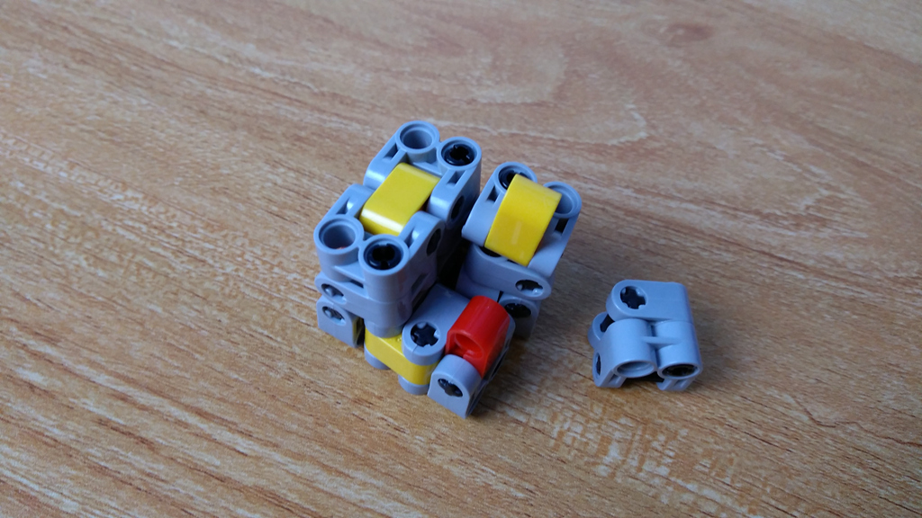 用乐高积木拼指尖陀螺,小米指尖积木新花样