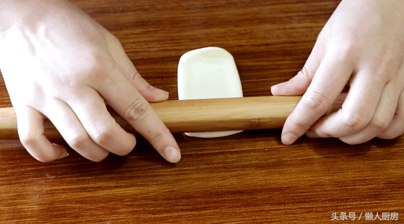 用烤箱做烧饼的家常做法,教你在家用烤箱做烧饼