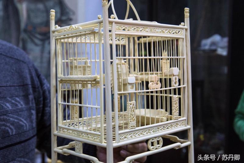 他靠炒股赢来的钱传承了近一辈子的宫廷鸟笼