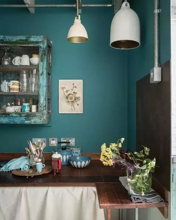 马尔斯绿是最受欢迎的颜色,今年流行什么颜色马尔斯绿