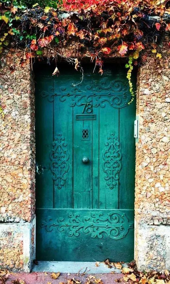 马尔斯绿是最受欢迎的颜色,今年流行什么颜色马尔斯绿