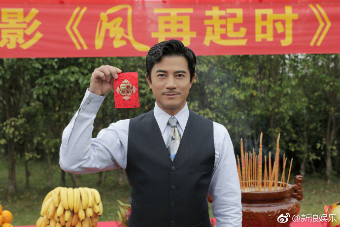 杜鹃模特高级感图片,杜鹃变身超然