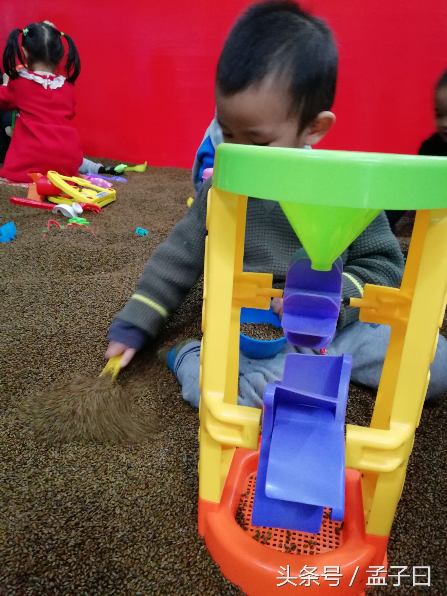 杈藉畞灏忕敺瀛╃敤鑴氭媺寮撳皠绠腑闈跺績,灏忕敺瀛╃敤鑴氭媺寮撳皠绠腑闈跺績